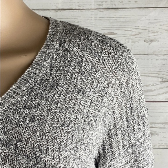 Calvin Klein Sweater - Picture 4 of 12